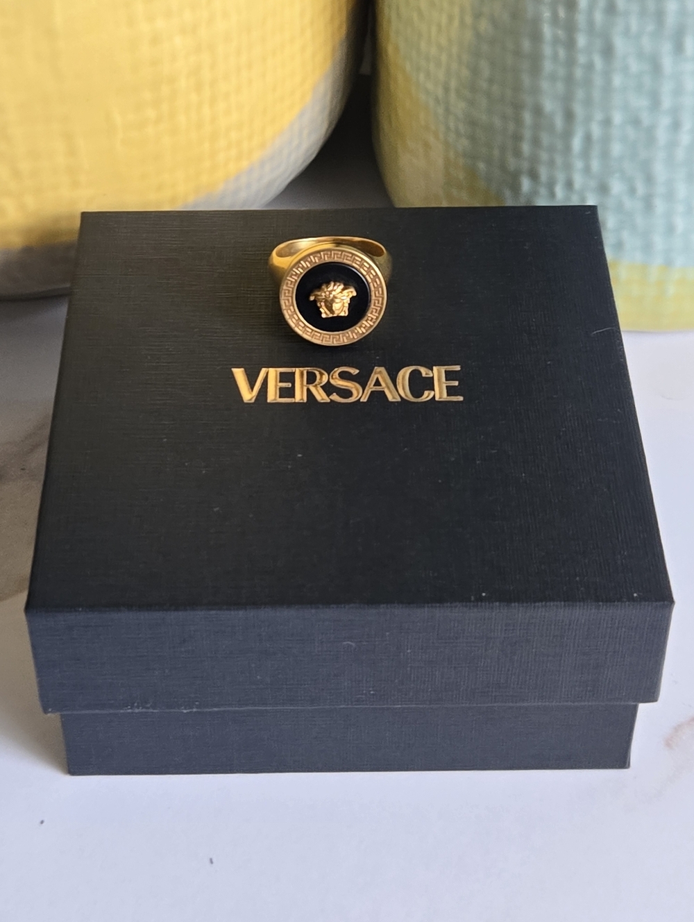 NIB Versace Medusa Gold Tone and Black Enamel Ring Unisex Size 19 IT 8.5 US - Picture 8 of 13